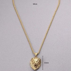 Gold lion pendant with gold round box chain